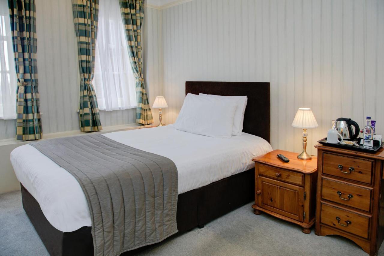 Hotel Old Le Strange Arms 4*
